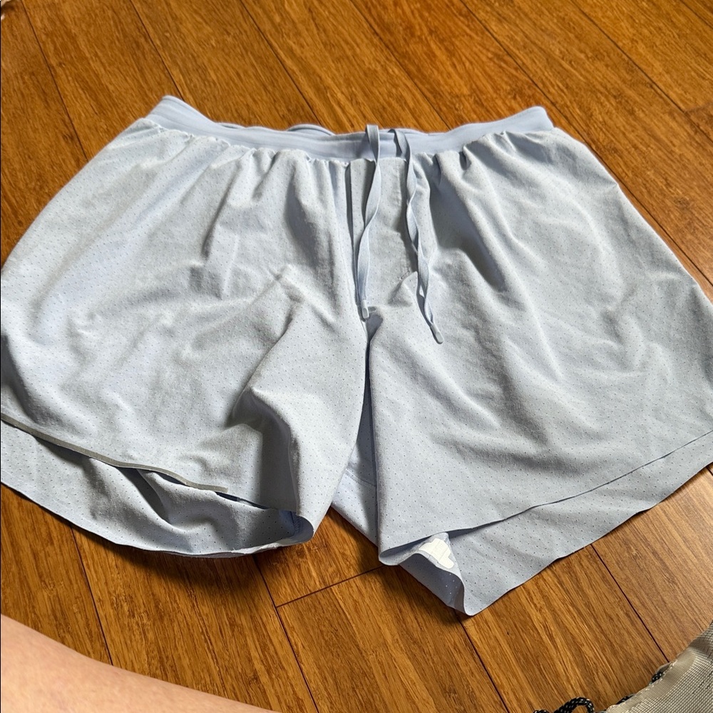 Lululemon Athletica Light Gray Women's Athletic Shorts
